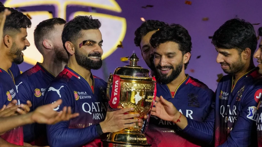 IPL 2026 ऑक्शन की तारीख तय BCCI ने किया बड़ा ऐलान, अबू धाबी में लगेगी करोड़ों की बोली 29 BCCI Confirms IPL 2026 Auction on December 16 in Abu Dhabi | Full Purse & Slots Details | Dainik Diary