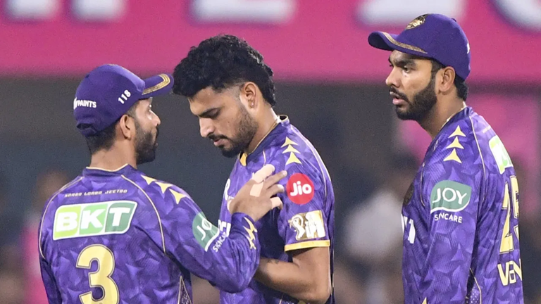 IPL 2026 Retention से पहले बड़ा भूचाल: KKR, CSK, LSG और MI की रिलीज़ लिस्ट लीक—दो भारतीय स्टार भी बाहर! 29 IPL 2026: KKR, CSK और LSG की बड़ी रिलीज़ लिस्ट | वेंकटेश अय्यर, कॉनवे और नॉर्ट्जे पर बड़ा फैसला