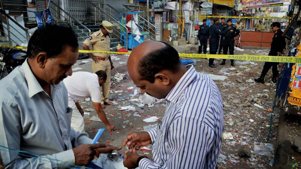 जब एक समर्पित डॉक्टर बन गई आतंक का हिस्सा: कौन हैं डॉ. Shaheen Shahid? 30 डॉ. शाहीन शाहिद: अस्पताल से आतंकी मॉड्यूल तक — फैरीदाबाद केस की पूरी कहानी