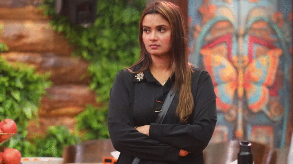 Bigg Boss 19 से बाहर होने के बाद नीलम गिरी ने किया खुलासा — क्या सच में गूगल किया था Tanya Mittal को? 29 Bigg Boss 19: नीलम गिरी बोलीं — “मैंने तान्या मित्तल को गूगल नहीं किया, वह मेरी सच्ची दोस्त है”