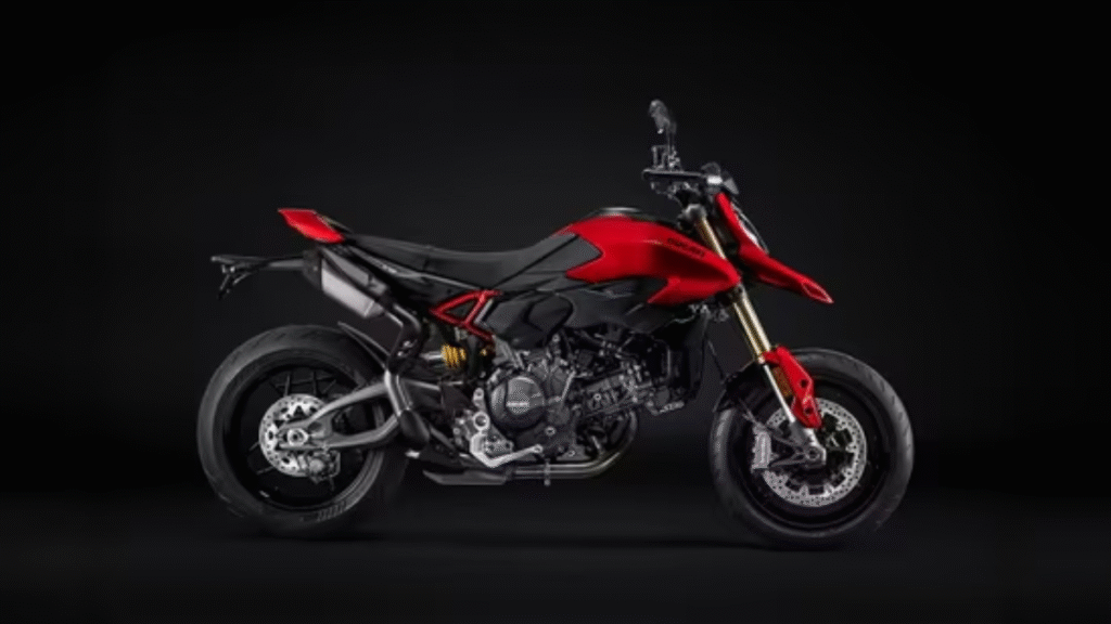 Ducati Hypermotard V2 का खुलासा: नया इंजन, हल्का फ्रेम और उन्नत तकनीक — क्या भारत आएगी यह सुपरमोटो बाइक?