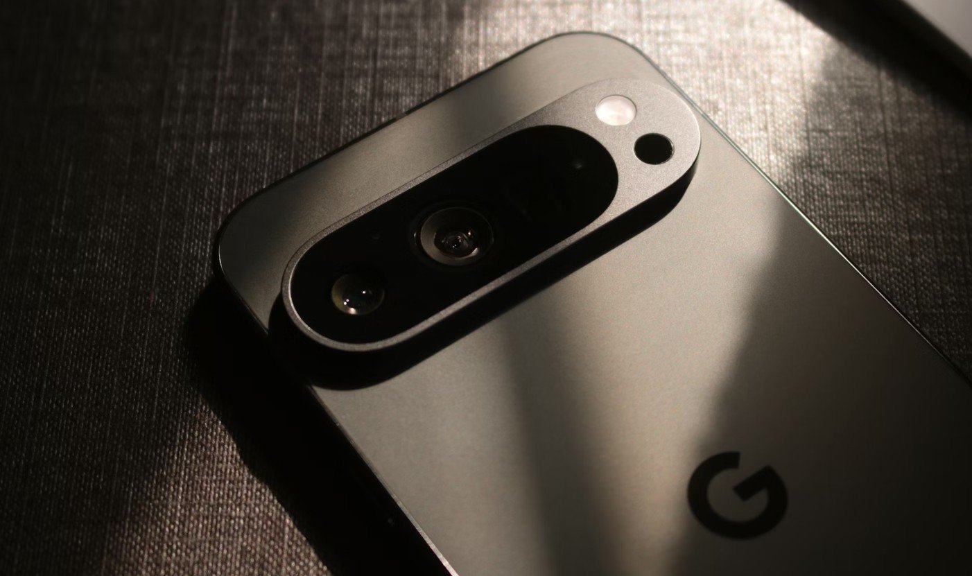 Google Pixel 10 पर Amazon का सबसे बड़ा डिस्काउंट—₹11,700 सस्ता, जानें नई कीमत और फीचर्स | Dainik Diary