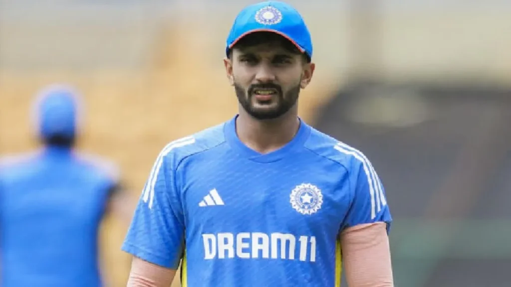 कोलकाता टेस्ट से पहले नितीश कुमार रेड्डी टीम से बाहर, ध्रुव जुरेल को मिल सकता है मौका