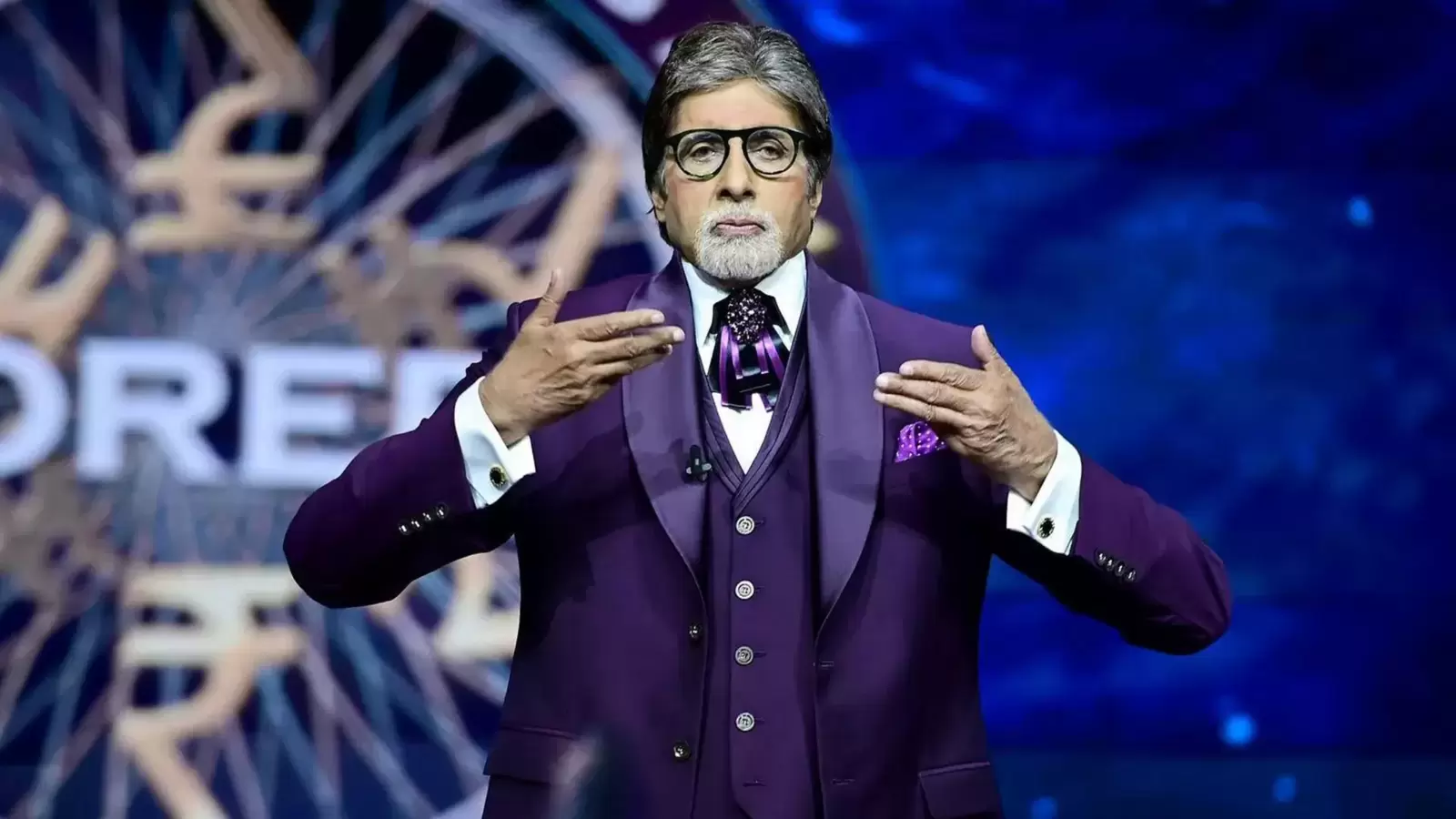 KBC 17: किकू शारदा के SRK वाले मज़ाक पर हंसी से लोटपोट हुए अमिताभ बच्चन — वीडियो वायरल