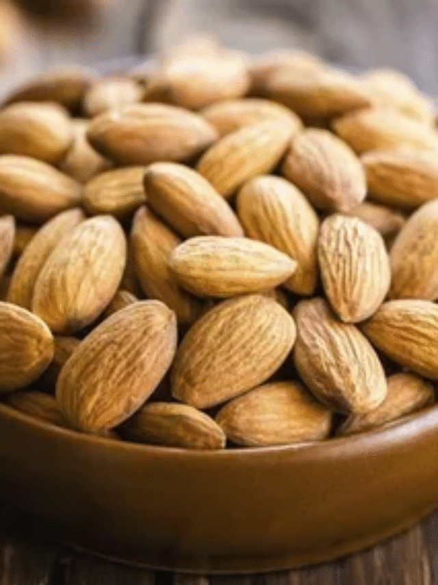 बादाम की पत्तियों के चमत्कारी फायदे जानकर रह जाएंगे दंग!