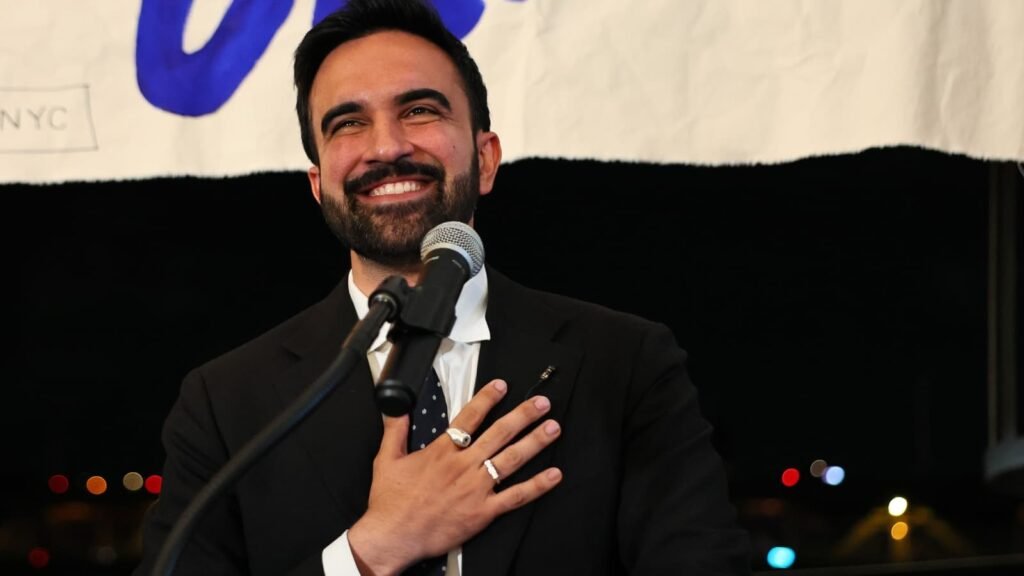 w 380imgid 01jyjx49yegsqrm0w7recypy47imgname who is zohran mamdani 1750833702862