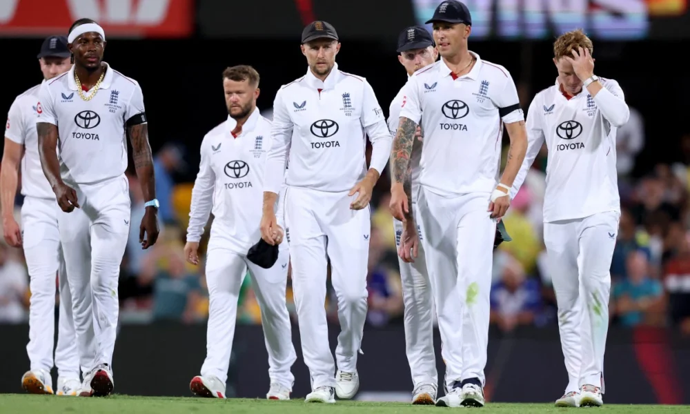 ब्रिस्बेन एयरपोर्ट पर इंग्लैंड टीम की सिक्योरिटी और Channel 7 कैमरा ऑपरेटर के बीच हुआ विवाद