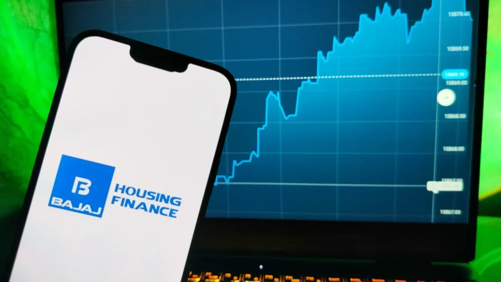 Bajaj Housing Finance में 9% की गिरावट—Block Deal चर्चा के बीच 52-week low पर पहुंचा शेयर