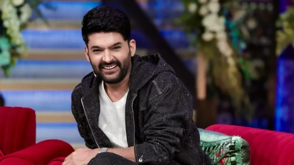 Kis Kis Ko Pyaar Karoon 2 Review: Kapil Sharma की कॉमेडी हंसाती भी है और थकाती भी 31 Kis Kis Ko Pyaar Karoon 2 में Kapil Sharma एक बार फिर अपनी कॉमिक टाइमिंग से दर्शकों को हंसाने की कोशिश करते हुए