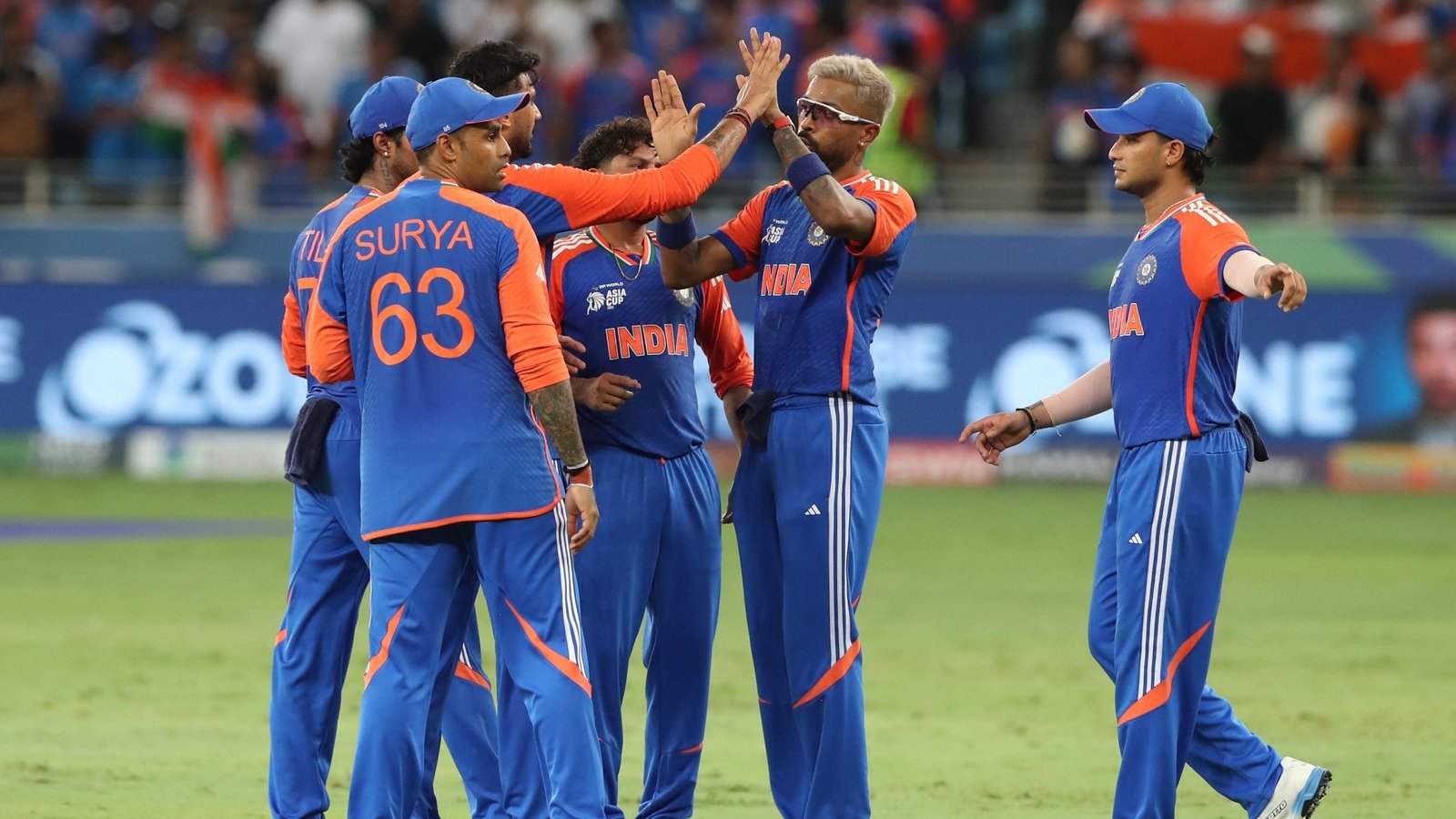 Kumail Nanjiani ने Indian Cricket Team पर साधा निशाना, बोले ‘Handshake न करना Such a Shame है’