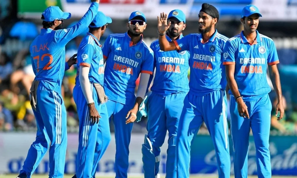 “IND vs SA: कोहली–गायकवाड़ के शतक हुए बेकार, दक्षिण अफ्रीका ने 4 विकेट से मैच छीन लिया—सीरीज 1-1 से बराबर।”