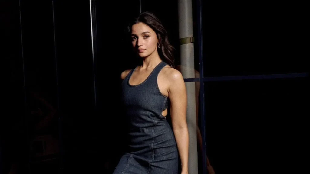 Red Sea Film Festival में Alia Bhatt ने टीज़ किया Alpha—YRF Spy Universe की पहली महिला-लीड फिल्म ने बढ़ाई फैंस की बेसब्री।