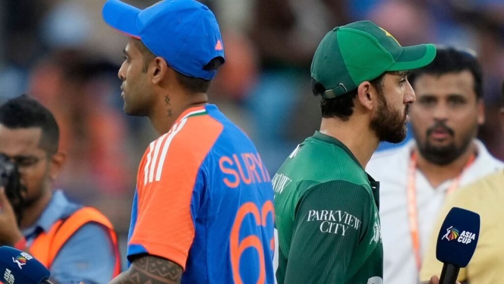 Kumail Nanjiani ने Indian Cricket Team पर साधा निशाना, बोले ‘Handshake न करना Such a Shame है’
