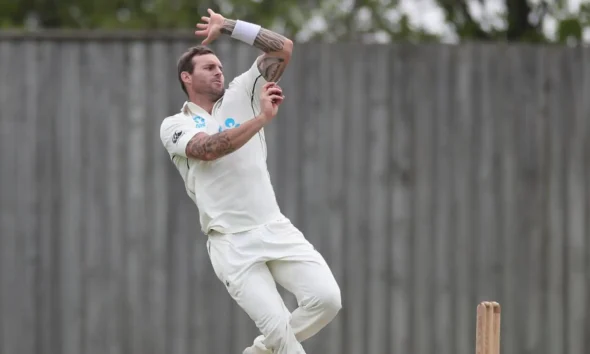 न्यूजीलैंड के ऑलराउंडर डग ब्रैसवेल, जिन्होंने फिटनेस कारणों से क्रिकेट के सभी फॉर्मेट से संन्यास लिया