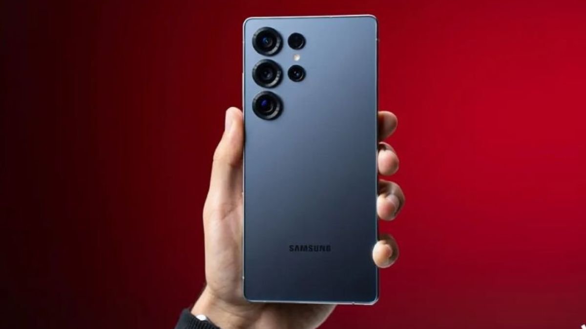 “Galaxy S26 सीरीज़ में Exynos 2600 सिर्फ South Korea के लिए? Snapdragon मिलेगा बाकी दुनिया को।”