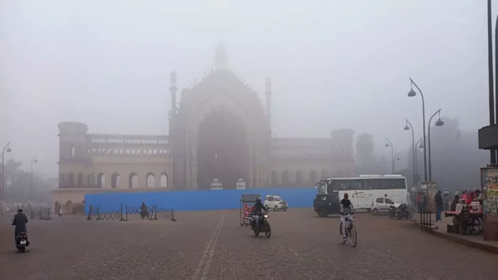 उत्तर भारत में फिर लौटेगी कड़ाके की ठंड, बारिश और बर्फबारी से बढ़ेगी सर्दी की मार