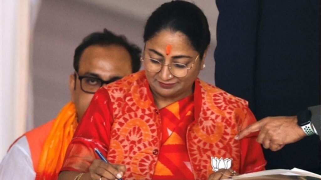 दिल्ली विधानसभा में भाषण के दौरान Rekha Gupta, ट्रोलिंग और आलोचना पर रखती हुईं अपना पक्ष