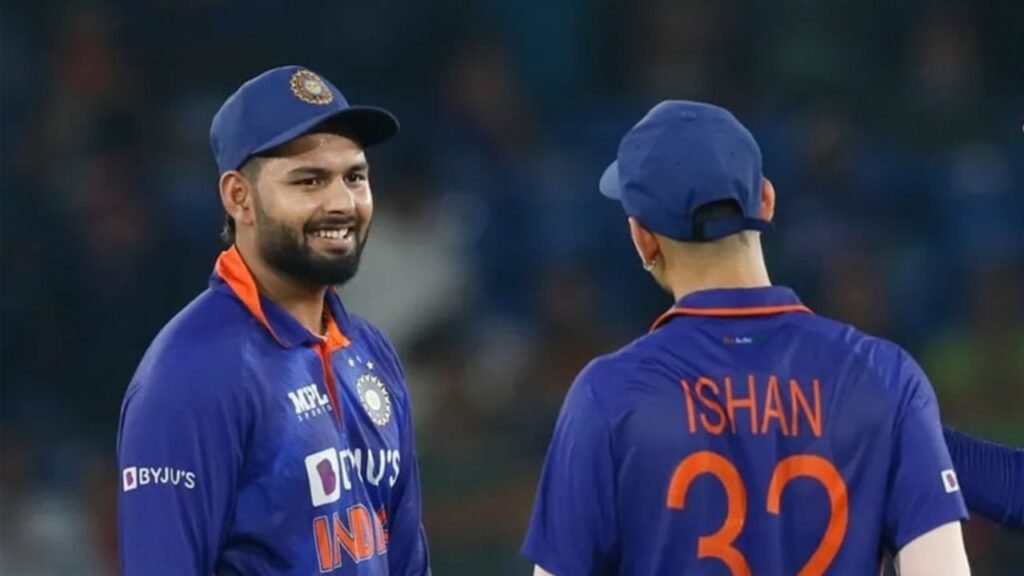 तलवार उठाओ, पर ढाल मत भूलो: Ishan Kishan क्या Rishabh Pant की किस्मत से सीख ले सकते हैं? 30 ISHAN AND PANT