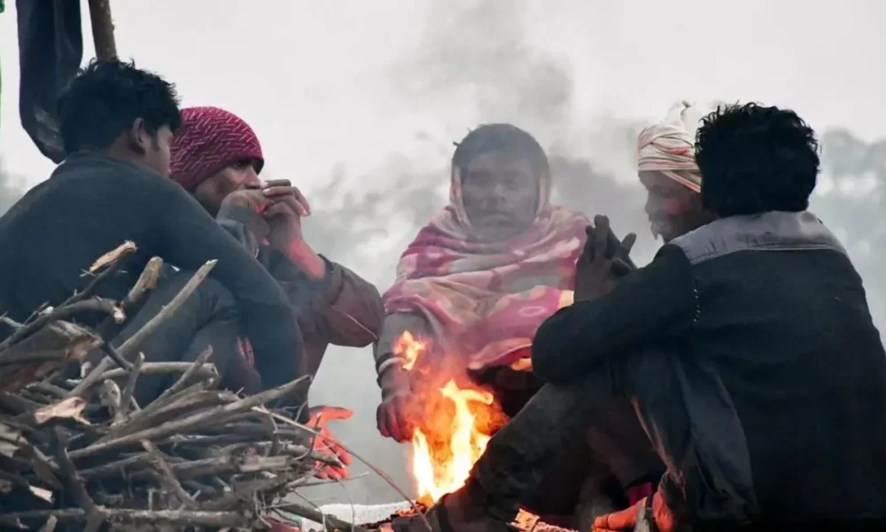 उत्तर भारत में फिर लौटेगी कड़ाके की ठंड, बारिश और बर्फबारी से बढ़ेगी सर्दी की मार
