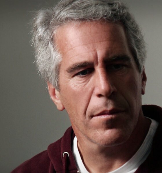 वायरल तस्वीर को लेकर दावा किया जा रहा है कि जेफ्री एपस्टीन की डिनर पार्टी में कई हाई-प्रोफाइल मेहमान मौजूद थे