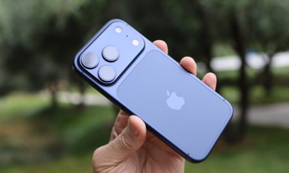 iPhone 18 Pro और iPhone 18 Pro Max में Apple का अब तक का सबसे पावरफुल कैमरा और चिपसेट देखने को मिल सकता है।
