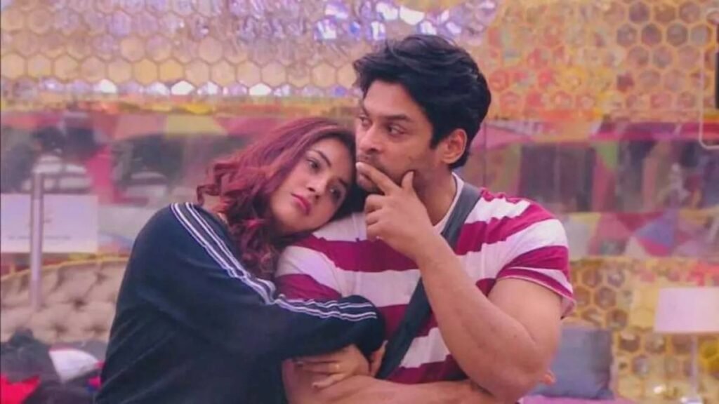 शुरुआत में Shehnaaz Gill से दूरी बनाए रखते थे Sidharth Shukla? अब सामने आई अनकही सच्चाई 32 सिद्धार्थ शुक्ला ने शुरुआत में शहनाज़ गिल से क्यों बनाई दूरी? जानिए पूरी कहानी