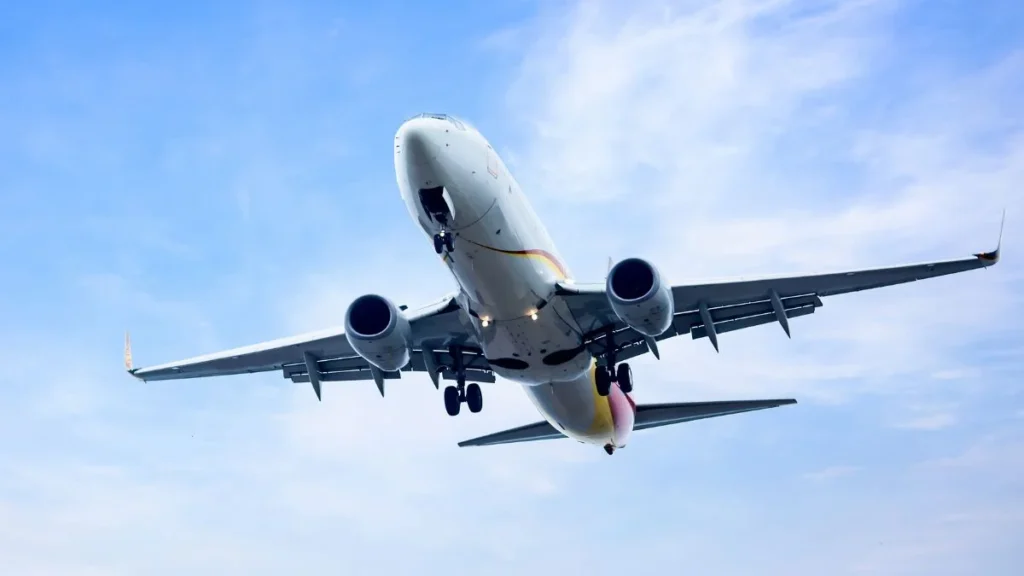 हवाई यात्रा में नया नियम: अब 60% सीटें फ्री, परिवार साथ बैठेंगे 31 India aviation reforms