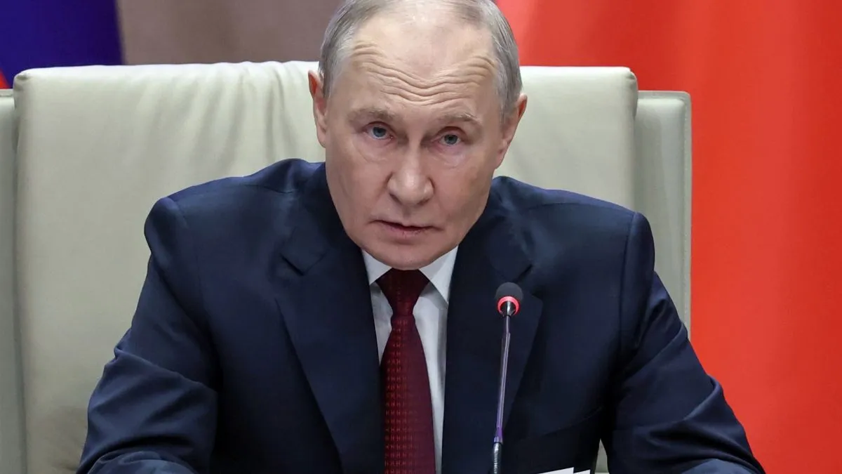 Putin की बड़ी चेतावनी: US-Iran युद्ध के नतीजे COVID-19 जितने भयंकर — WTO बोला "80 साल की सबसे बड़ी तबाही" | Dainik Diary