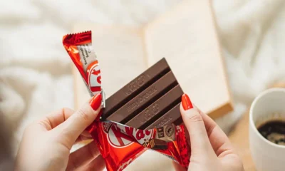 यूरोप में 4 लाख KitKat चुराए गए — चोरों ने सच में ले ली 'Break', Internet पर मीम्स की बाढ़!