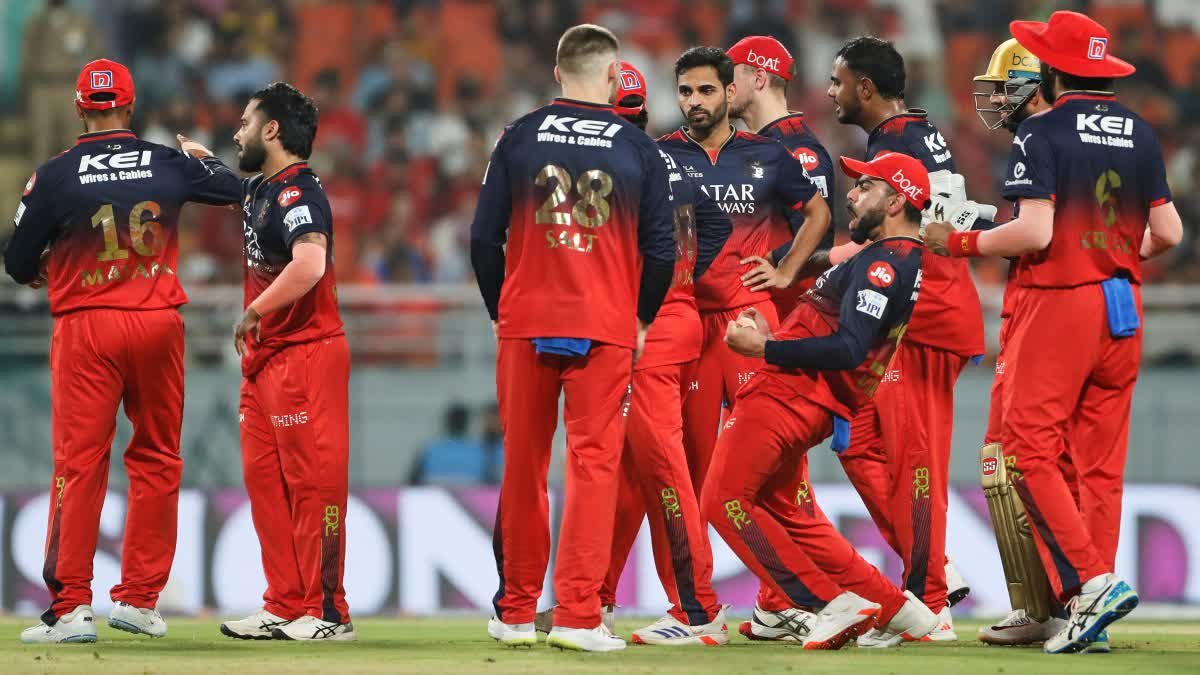 गुवाहाटी में ACA स्टेडियम में मैच 16 में राजस्थान रॉयल्स और RCB आमने-सामने, फैंस के लिए लाइव स्कोर अपडेट।