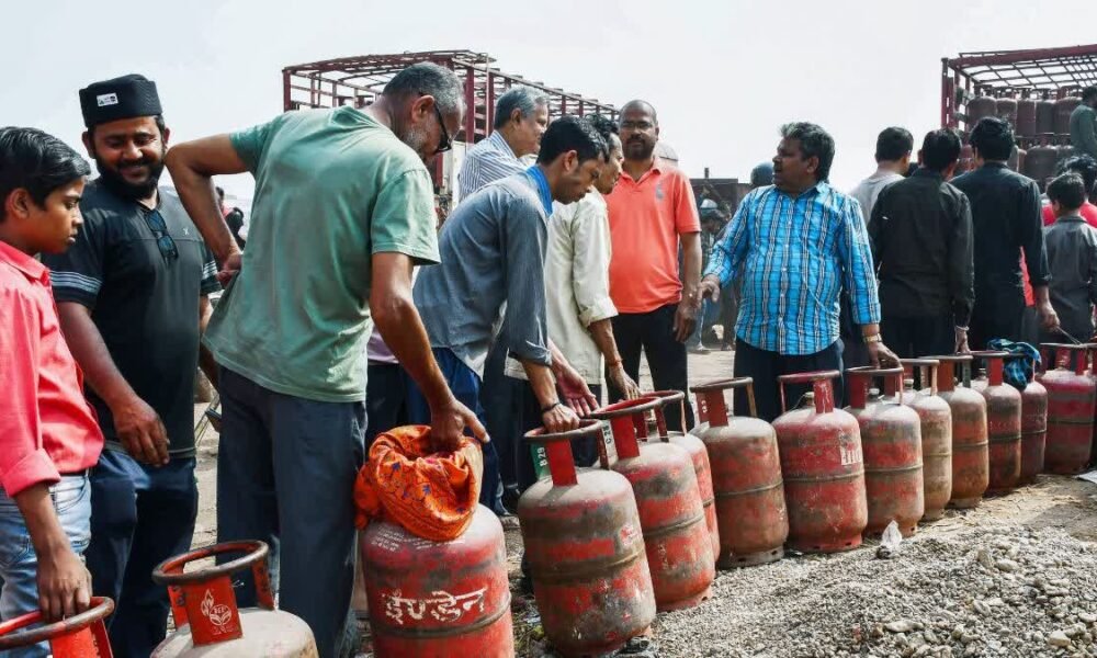 India LPG Supply Stable: Government Dismisses Shortage Rumours, Confirms Strong Distribution