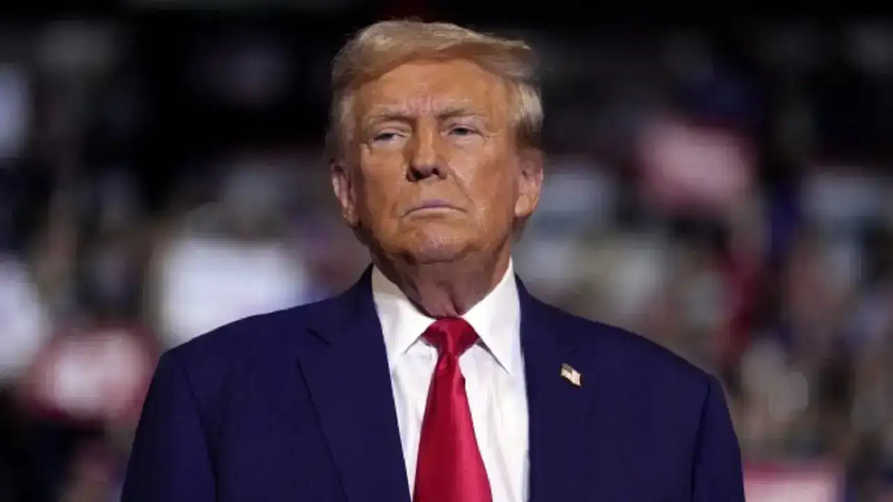 Iran का Strait of Hormuz पर Toll Tax, Donald Trump ने दी चेतावनी, International Law क्या कहता है?