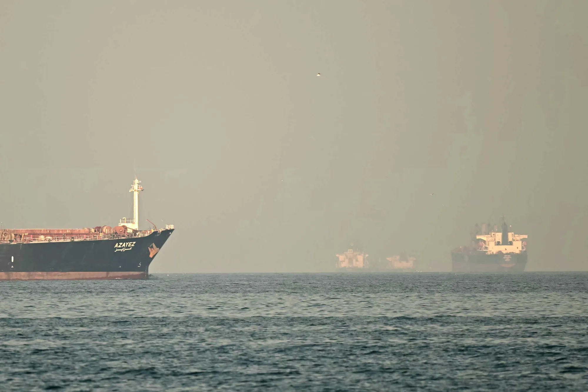 Iran Plans Crypto Toll in Strait of Hormuz, Oil Tankers May Pay in Bitcoin