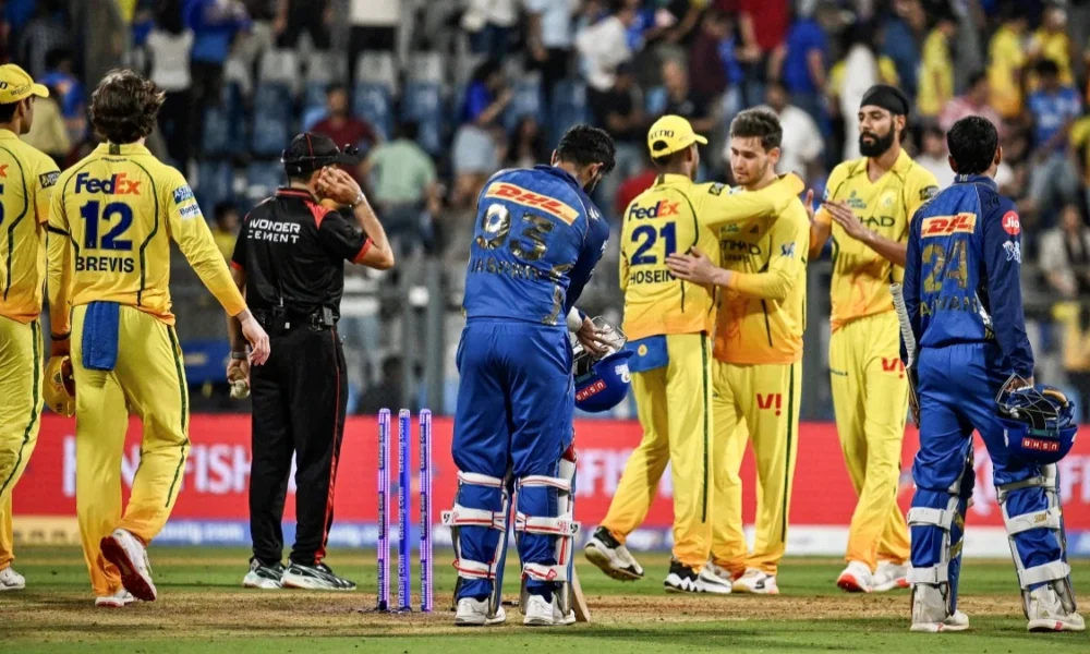 IPL 2026: अकील होसिन की 4/17 स्पेल से CSK की 103 रन की धमाकेदार जीत