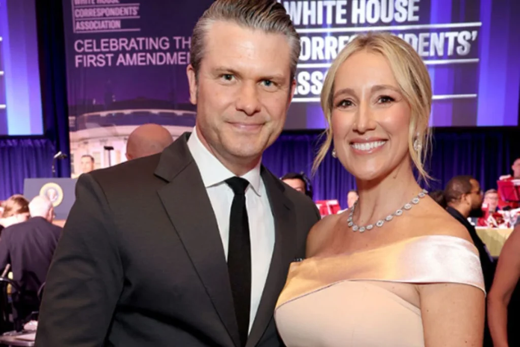 Pete Hegseth की पत्नी का Shein Dress बना विवाद — "America First" नेता और Chinese Fashion में कैसा विरोधाभास? | Dainik Diary