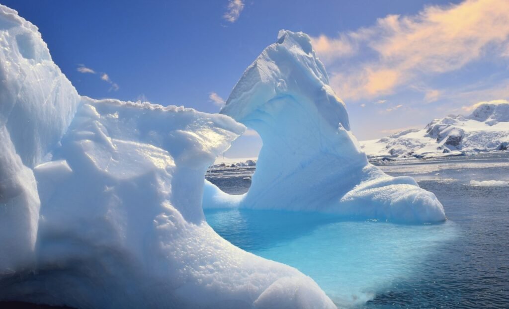 Antarctica में सर्दियों में 28 डिग्री बढ़ा तापमान: यह सिर्फ मौसम नहीं, आने वाले दशकों की भयावह चेतावनी है 32 Antarctica में सर्दियों में 28 डिग्री बढ़ा तापमान: यह सिर्फ मौसम नहीं, आने वाले दशकों की भयावह चेतावनी है