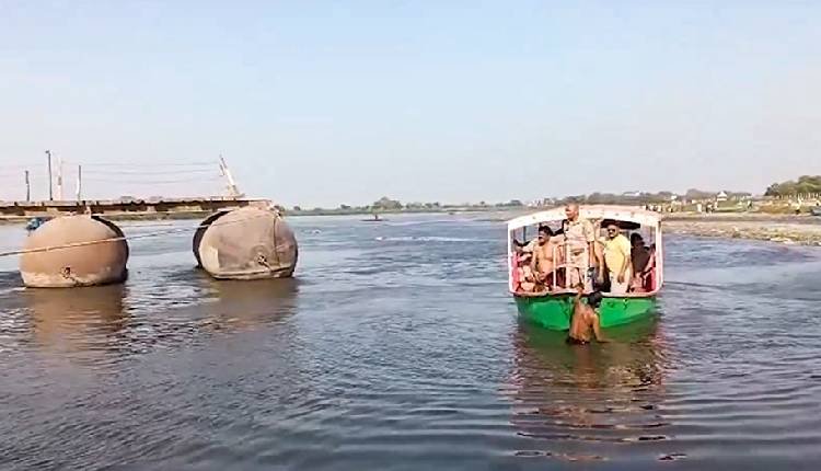 Mathura Boat Tragedy: Yamuna में नाव पलटने से 10 की मौत, कई लापता — Vrindavan के Keshighat पर NDRF का रेस्क्यू ऑपरेशन जारी | Dainik Diary