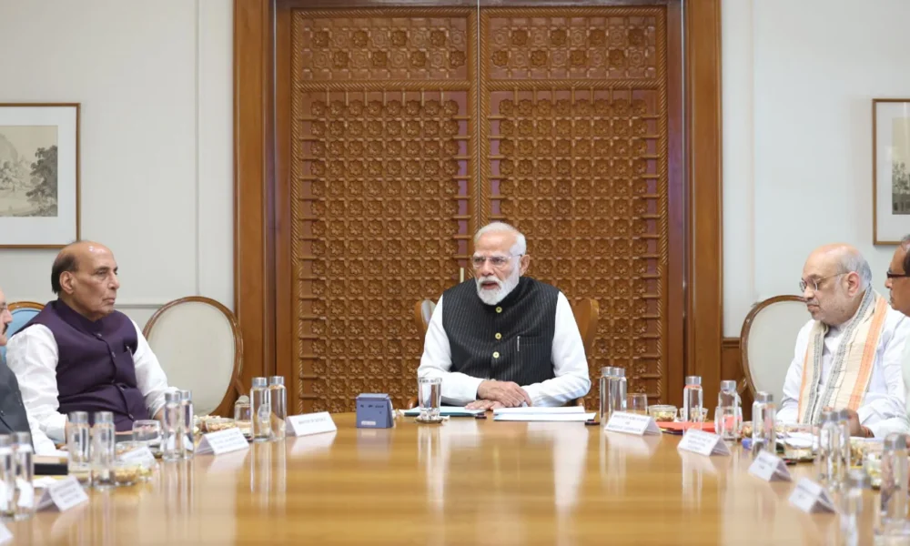 Cabinet ने Lok Sabha और विधानसभाओं में महिलाओं के लिए 33% आरक्षण को दी मंजूरी, दो बिल पेश होंगे