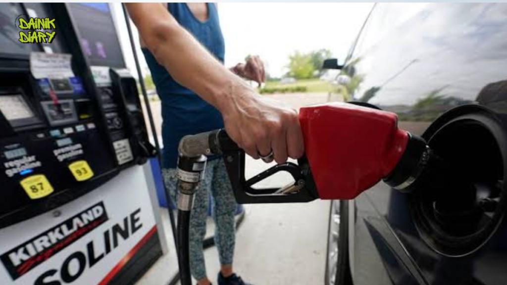 “Big Relief for Americans!” Gas Prices Crash Below $4 After Iran Deal Kicks In, First Time Since March 32 Dainik Diary Asad 29 3