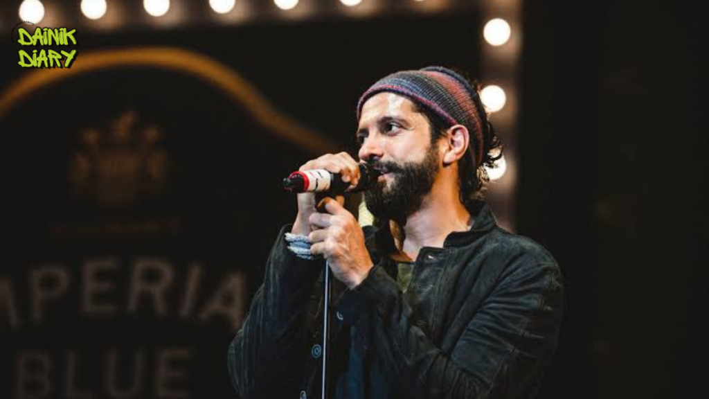 Farhan Akhtar Wedding Performance Goes Viral: Reddit Reacts to Singer-Actor's Live Show